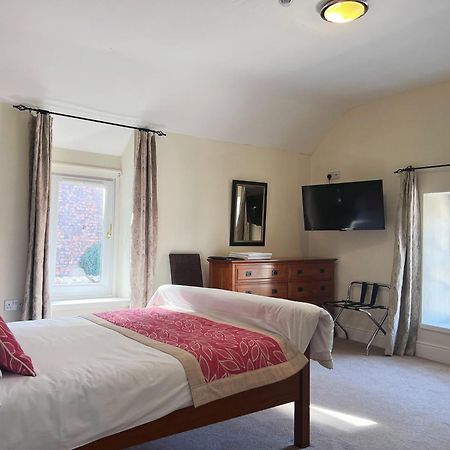 The Crown Hotel Corwen Esterno foto