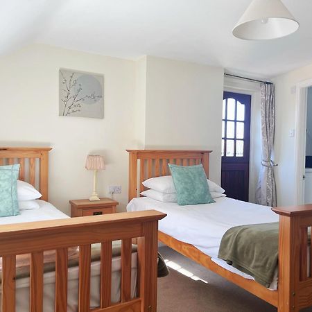 The Crown Hotel Corwen Esterno foto