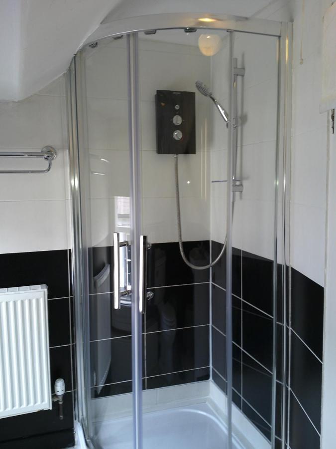 The Crown Hotel Corwen Esterno foto