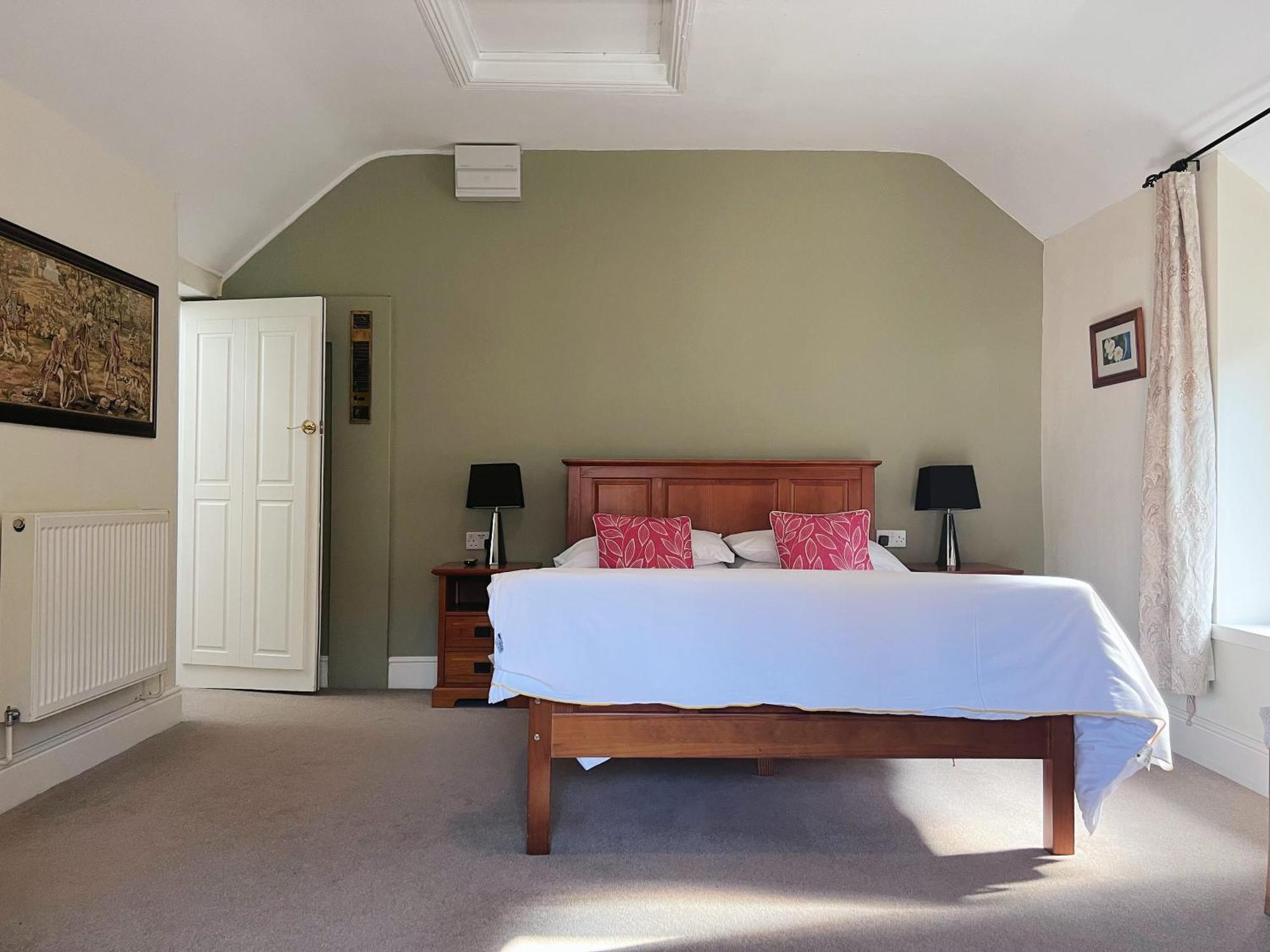 The Crown Hotel Corwen Esterno foto