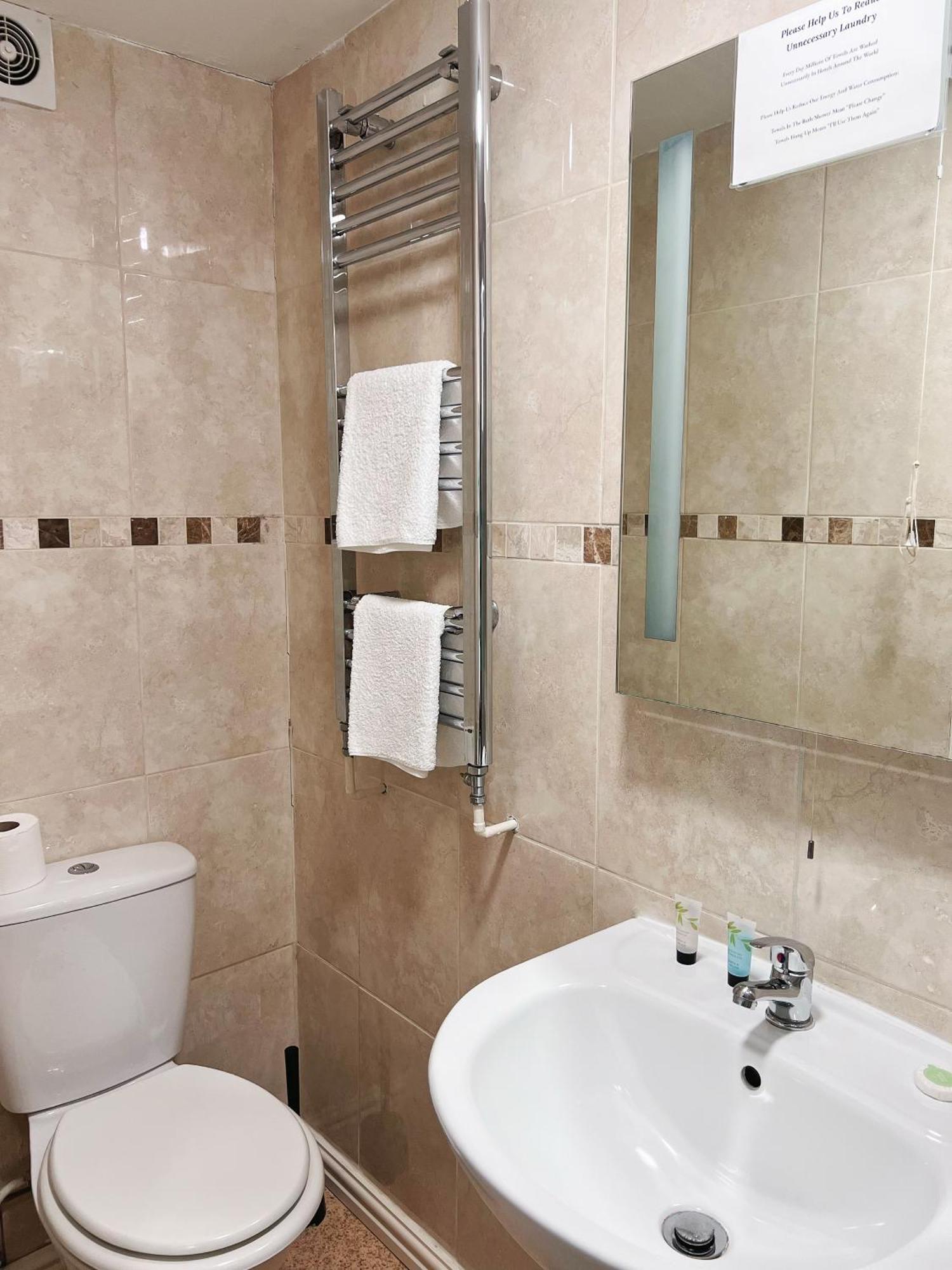 The Crown Hotel Corwen Esterno foto